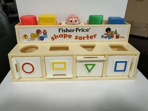 Vintage Fisher Price Shape Sorter - 1974 - Complete - Picture 1 of 5