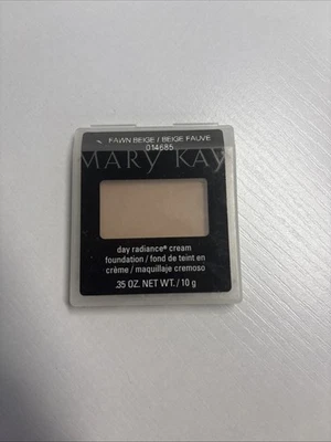 Mary Kay Day Radiance Cream Foundation Fawn Beige .35oz New - Image 1 of 3