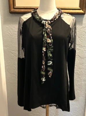 DUO DÚO BORDADO TRANSPARENTE ALTO/BAJO Top LG Corbata Frontal Abierta Espalda Coqueta Chica Gótica Foto 1 de 4