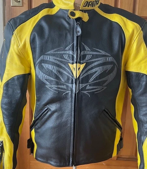Dainese 52 (L) leather Motorcycle Jacket Arm & Shoulder Protection black  yellow Foto 1 de 4