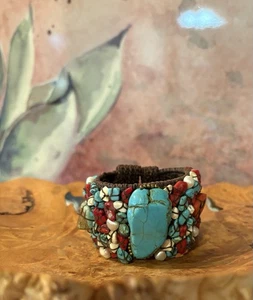 Handmade Unique Southwest Large Cuff Bracelet Howlite Coral Pearl - Picture 1 of 11