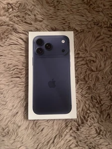 iPhone 17 Pro Max 256GB Deep Blue / NEU / UNGEÖFFNET - Bild 1 von 2