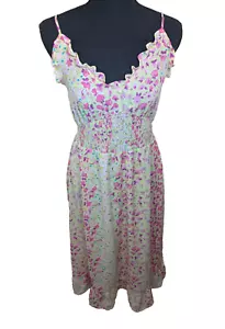 Sienna Sky Midikleid Blumen gesmokt Rüschen Spaghettiträger gesmokt Medium - Bild 1 von 12