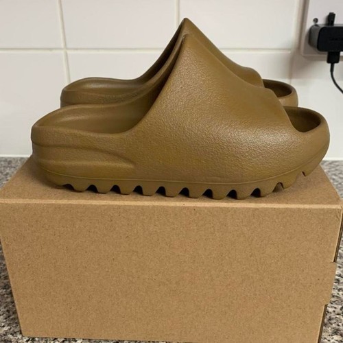 Adidas YEEZY Slides BAMBINI OCRA 13K Nuove con scatola ✅