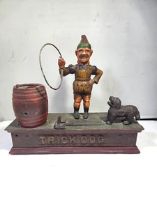 Banco mecánico de hierro fundido Trick Dog - Imagen 1 de 8