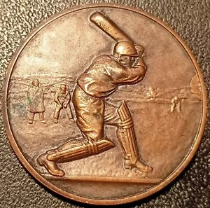 Médaille bronze - batteur de cricket - XXème siècle - Picture 1 of 2