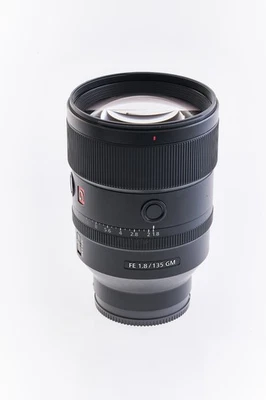 SONY FE 135mm GM  F1.8 G Master  E-Mount Vollformat - Bild 1 von 4