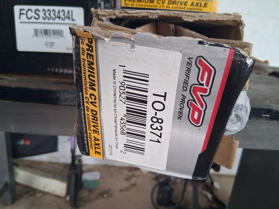 Ejes de transmisión CV Toyota Venza 2009 Foto 1 de 2