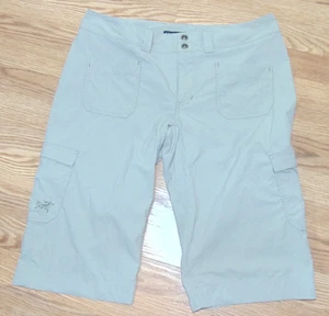 Arcteryx Shorts Women 12 Khaki Rampart Cargo 15" Inseam Trail Trek Nylon Stretch - Picture 1 of 5