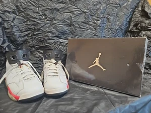 In Box Air Jordan 6 Retro Bianco Varsity Rosso Nero Taglia 7Y Youth 384665-102 09-10 - Foto 1 di 7