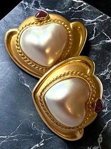 VINTAGE 14K Gold Large Pearl Ruby Cabochon Heart Omega Back Earrings GORGEOUS! - Picture 1 of 24
