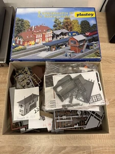 Plastoy SET Fürstenstein H0 posiblemente no completo para manitas repuestos - Imagen 1 de 5