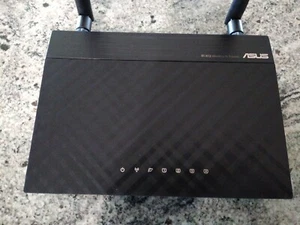ASUS RT-N12 Wireless 3-in-1 Router/AP/Range Extender N300 - Picture 1 of 3