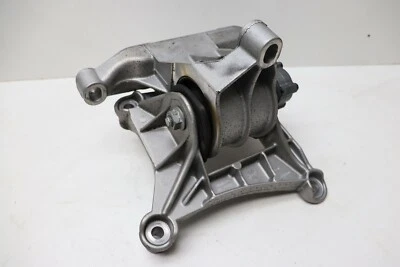 Soporte de montaje del motor Porsche Boxster 981 2013 9A137501105 9A137512402 J142 Foto 1 de 3