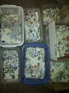 US Used/Canceled Postage- 800 Stamps with Limited Duplication*50%+ Larger Stamps - Picture 1 of 1