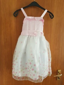 Kleid Festtagskleid Trägerkleid rosa weiß Gr 128 Cocktailkleid Blumenmädchen Top - Bild 1 von 4
