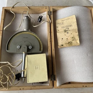 Microcator (±0,050 мм) - métrico 0,0005 мм por división. (muelle óptico) URSS - Imagen 1 de 7