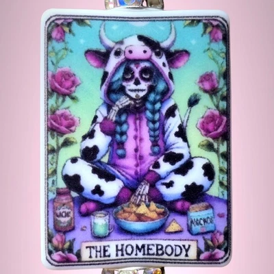 Hecho a mano "THE HOMEBODY" Tarot Tarjeta Dije Cuentas Cartera Bolso Corazón Clip Llavero Foto 1 de 4