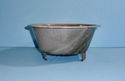 ANTIQUE SM GRAY GRANITEWARE COLANDER ENAMELWARE KITCHEN FOOD DRAINING TOOL AAFA - Image 1 of 4
