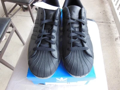 NUEVO CON ETIQUETAS $90 - Adidas Superstar CLR Negro sobre Cuero Negro Foto 1 de 4