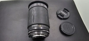 Tamron AF 70-300mm f/4.0-5.6 Di LD Tele-Macro Zoom Lens - Picture 1 of 4