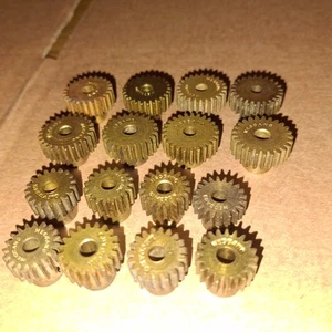 16 X PZ (8 CADAUNO #26/25) PIGNONE MECCANICO OTTONE (SINGOLO"MECCANO"TIMBRATO PRE GUERRA) - Foto 1 di 1