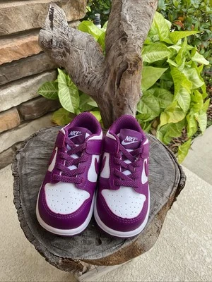 Zapatos Nike Dunk Low para bebé/niño pequeño Fb9107-110, blanco/viotecnología Foto 1 de 4