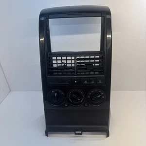 06-10 Ford Explorer Dash Bezel For Radiator, Heat AC Control Vents - Foto 1 di 12