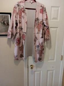 Philosophy Kimono Fly Away Garden Flora Kunstleder Wildleder Staubtuch rosa/orange 1X - Bild 1 von 6