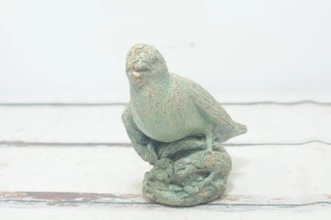 Weathered . Beautiful Bird Vintage Cement/Concrete Garden Statue Garden Decor Co Cover
