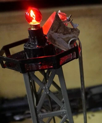 Vintage Marx Water Tower & Rotating Beacon Tower lot (Loc = H5 Rear) - Image 1 of 4