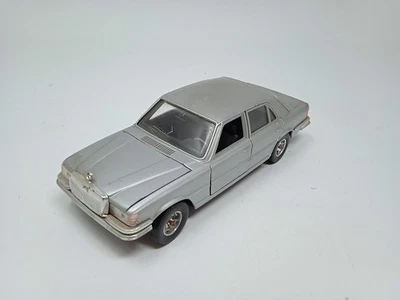 Bburago Mercedes 450 SEL Scala 1/24 - MADE IN ITALY - Immagine 1 di 4