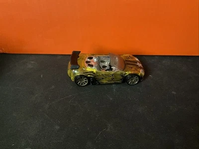 Hot Wheels - 2003  Trak-Tune   DIE CAST 1/64 PLASTICA TRASPARENTE GIALLA - Immagine 1 di 4