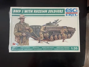 De colección ESCI Ertl Tanque Ruso BMP 1 con Soldados APC Modelo Kit 1:35 Nuevo Sellado - Imagen 1 de 5