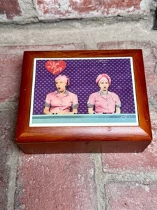 I Love Lucy Jewelry Music Box - Picture 1 of 8