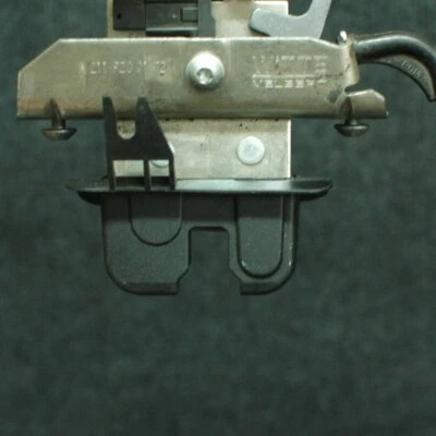 Mercedes Benz Left Side Unlocking Rear Backrest Handle Cabel A2119200172 - Image 1 of 4