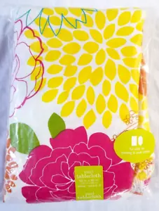 Outdoor Vinyl Tablecloth 52 x 90" Summer Floral Pattern for Oblong or Oval Table - Picture 1 of 4