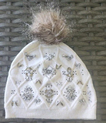 Sombrero de mujer White House Black Market crudo con joyas Pom Beanie Sub Zero nuevo Foto 1 de 4