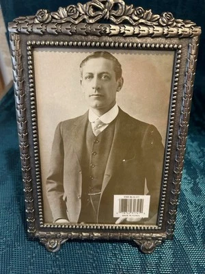 "Marco de fotos ornamentado floral y lazo de peltre foto de 5 X 7"" foto" Foto 1 de 4