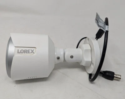 Lorex C882DA 4K Ultra HD Active Deterrence Security Camera - White - Image 1 of 4