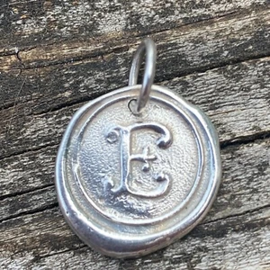 Waxing Poetic Round Initial Silver Charm Letter E - Picture 1 of 3