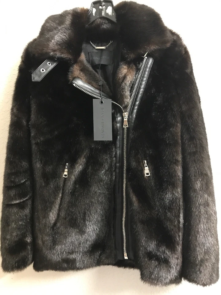 Chaqueta de moto de visón sintético de gran tamaño Kendall + Kylie, talla XS Foto 1 de 4