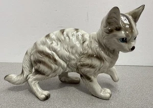 "Gato de porcelana atigrado gris claro vintage hecho por Otagiri Japón 6,5"" L X 4,5"" H" - Imagen 1 de 16