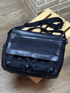 Borsa Montblanc nera in pelle e nylon con tassello singolo per volo notturno - Foto 1 di 24