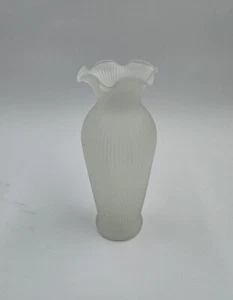 Vintage Frosted Ribbed Bud Vase Depression Glass scalloped top - Picture 1 of 1