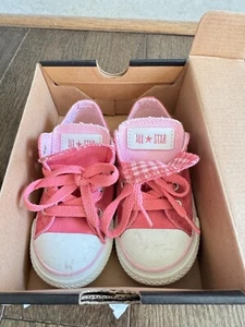 Kleine Kleinkinder Mädchen, Converse All Star Sneaker, Größe 7, rosa - Bild 1 von 6