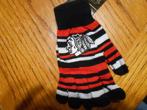 FOREVER Collectibles  NHL Chicago Blackhawks Gloves Hockey NHL Knit - New Cover