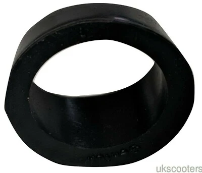 ukscooters VESPA IGNITION LOCK SURROUND GROMMET BLACK RUBBER PX LML  - Image 1 of 2