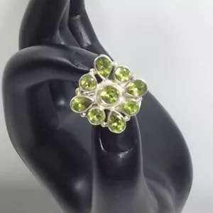 Anillo de racimo de peridoto verde plata esterlina talla 5 - Imagen 1 de 7
