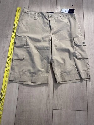Pantalones cortos cargo de tiro medio caqui talla 8 American Living nuevos con etiquetas Foto 1 de 4